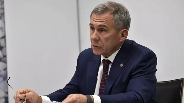 Минниханов провёл встречу с представителями татарской диаспоры в Саудовской Аравии