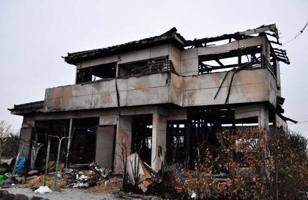 3-burned-down-house.jpg