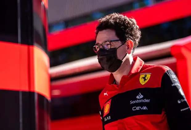 «Бывает и такое». Маттиа Бинотто – о неудаче Ferrari на домашнем этапе Гран При