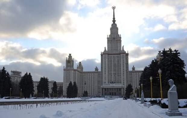 Высотка МГУ попала в список самых красивых университетских зданий Европы