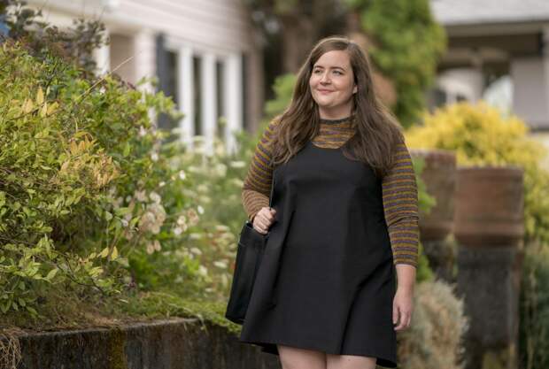 Shrill -- "Annie" -- Episode 101 -- When the morning after pill fails and aspiring journalist Annie winds up pregnant, she weighs the pros and cons of having a child with her hook-up buddy. The decision-making process forces Annie, with help from her best friend Fran, to figure out who she is and what she wants from her life. Annie (Aidy Bryant) shown. (Photo by: Allyson Riggs/Hulu) | Photo Credits: Allyson Riggs, Allyson Riggs / Hulu