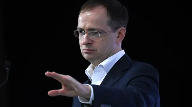 Мединский анонсировал конкурс художественных работ к 350-летию Петра I