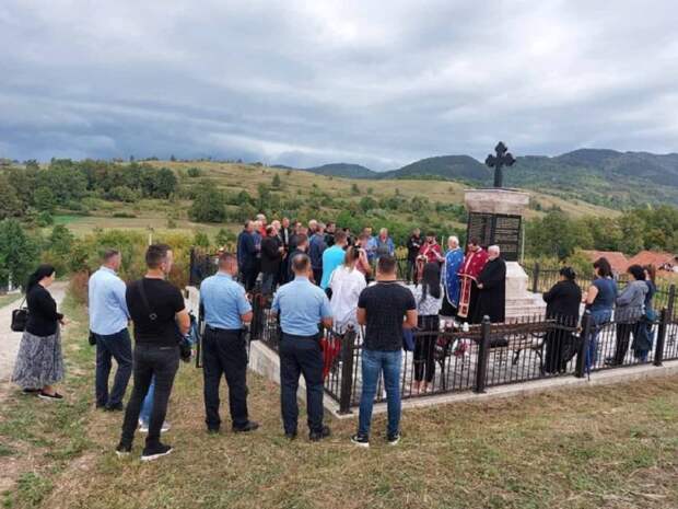 В Республике Сербской помянули жертв побоища в селе Сердари