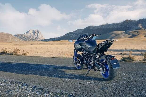 Новый трицикл Yamaha Niken 2018