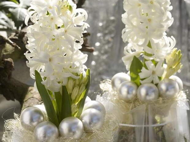 home-flowers-in-new-year-decorating3-10.jpg