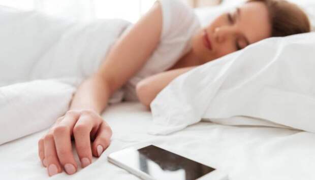 Может ли сон рядом с телефоном навредить здоровью