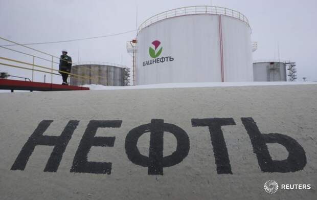 Нефть дешевеет, цена Brent вновь опустилась ниже $72 за баррель