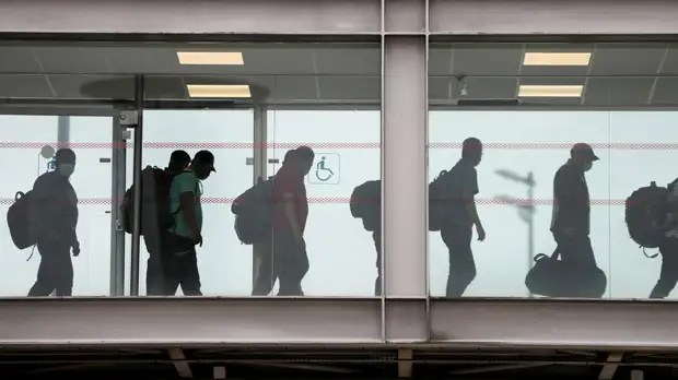 Власти Франции поддержат эвакуированных афганцев