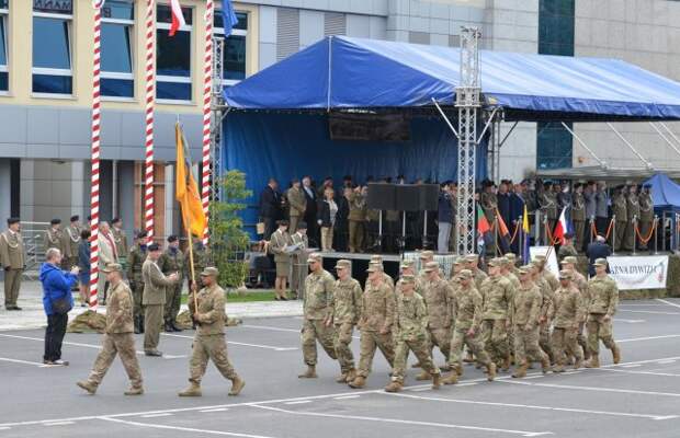 О нарастании военной угрозы на западных границах