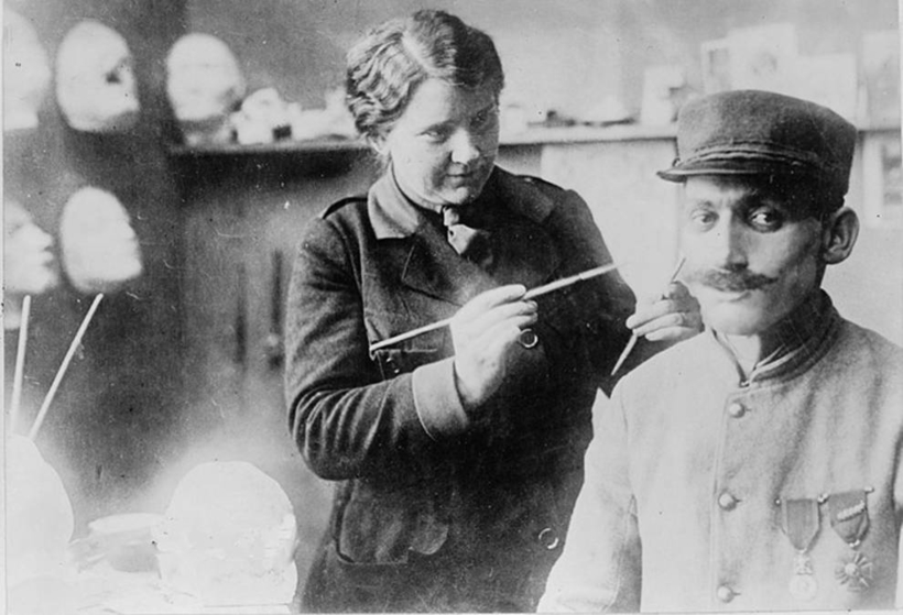 Как женщина спасала жизни ветеранов Первой мировой войны, «восстанавливая» их лица