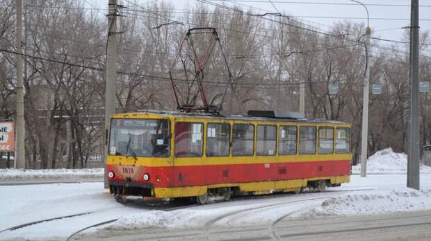 Почему в Барнауле повысят тариф на проезд в транспорте и как можно будет сэкономить?