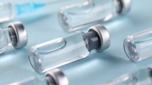 Первую отечественную вакцину для взрослых от коклюша, дифтерии и столбняка зарегистрировали в России