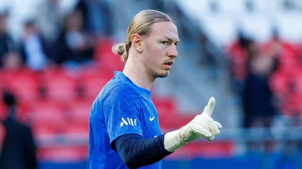 Сафонов — первый играющий российский вратарь в полуфинале Лиги чемпионов