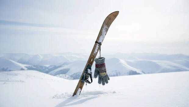 На горнолыжном курорте в Сочи 10-летнюю девочку и её отца накрыла снежная лавина