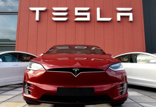 Канцлер ФРГ объявил терактом поджог подстанции, обесточивший завод Tesla
