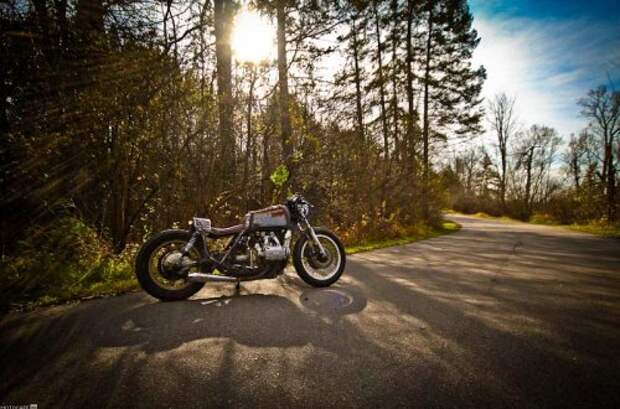 Кастом на базе 1975 Honda Gold Wing – крыса-дальнобойщик