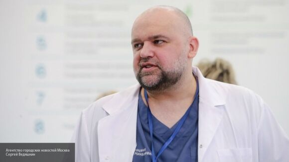 Главврач Коммунарки призвал россиян сохранять режим самоизоляции на майских праздниках Главврач Коммунарки призвал россиян сохранять режим самоизоляции на майских праздниках