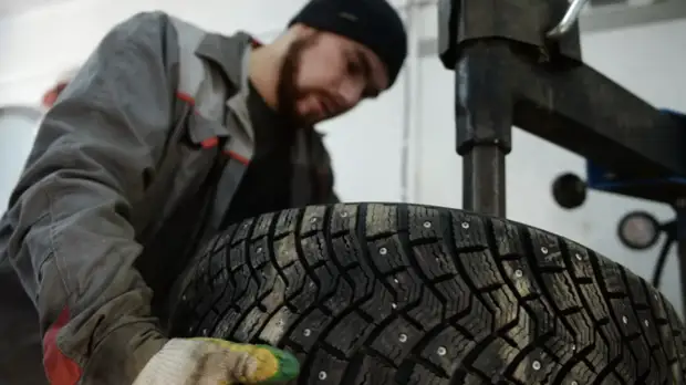 Автоэксперт Шкуматов дал рекомендации по смене зимней резины в столичном регионе