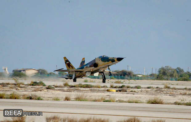 Американцы признались, что самолет F-5 Ирана разбомбил базу США в Кувейте