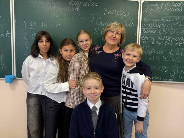 С Днем учителя! Незабываемый праздник в нашей школе