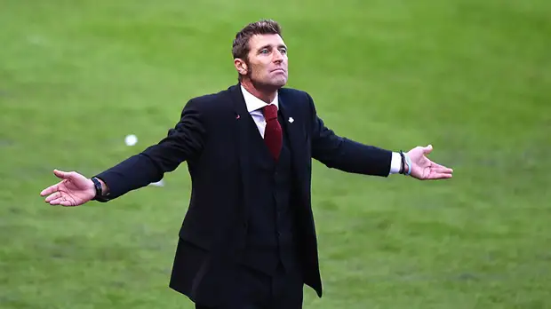 АЕК объявил об отставке Карреры