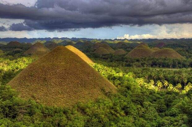 Шоколадные холмы в Бохоле, Филиппины