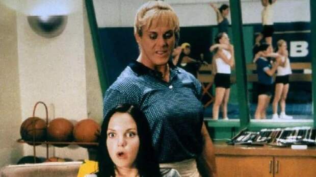 Умерла Джейн Трка, сыгравшая мисс Самец в «Очень страшном кино»: подробности