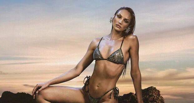 Популярная супермодель снялась в откровенных купальниках для Victoria's Secret