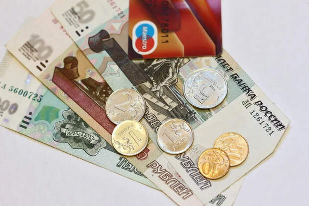 Банкиры вопят о вреде, а рубль упрямо прёт вверх: Что случилось с долларом и кому это выгодно