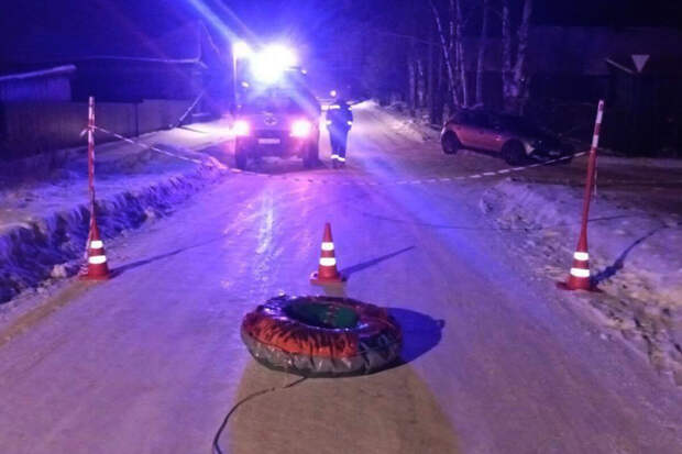 В Новгородской области девушки на тюбинге влетели в Lada и не выжили