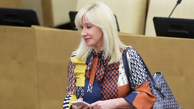 «Это закон из серии «война с ментальностью»: депутат Госдумы Оксана Пушкина — о профилактике бытового насилия