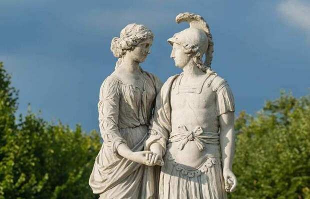 Олимпиада и Александр. \ Фото: schoenbrunn.at. Олимпиада и Александр. \ Фото: schoenbrunn.at.