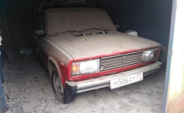 Автомобили, которые нашли во время сноса московских гаражей barn find, авто, автомир, автомобили, гараж, находка, олдтаймер, ретро авто