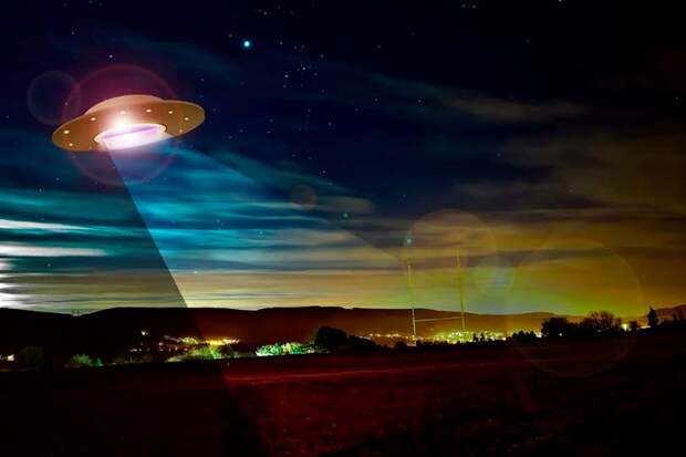 Над Сахалином пролетело то ли НЛО, то ли спутники Илона Маска