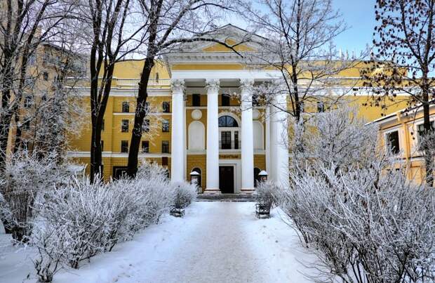 Мишустин поручил передать 100% акций «Ленфильма» в собственность Петербурга