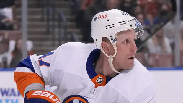 Лео Комаров дебютирует за СКА в матче с «Локомотивом»