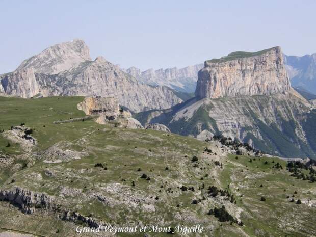 Одинокая вершина Mont Aiguille горы, франция, природа,