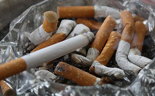 В России призвали штрафовать родителей курящих детей