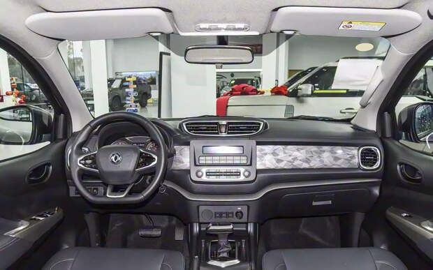 Рама, дизель, полный привод — достойный внедорожник чуть дороже миллиона