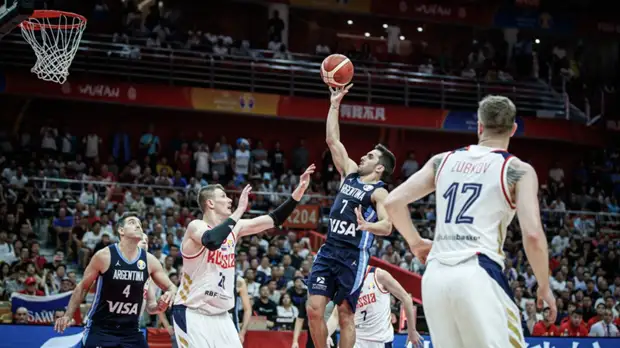 Базаревич — о поражении Аргентине: мы проиграли игру и ничем не довольны