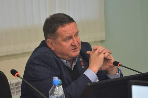 Депутат Воронежской гордумы Сергей Ковалев провёл встречу с учениками 106-й школы в День сердца Депутат Воронежской гордумы Сергей Ковалев провёл встречу с учениками 106-й школы в День сердца