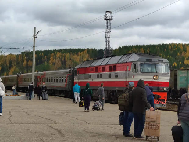 Не садитесь туда: проводница назвала места в поезде, которые сделают поездку невыносимой