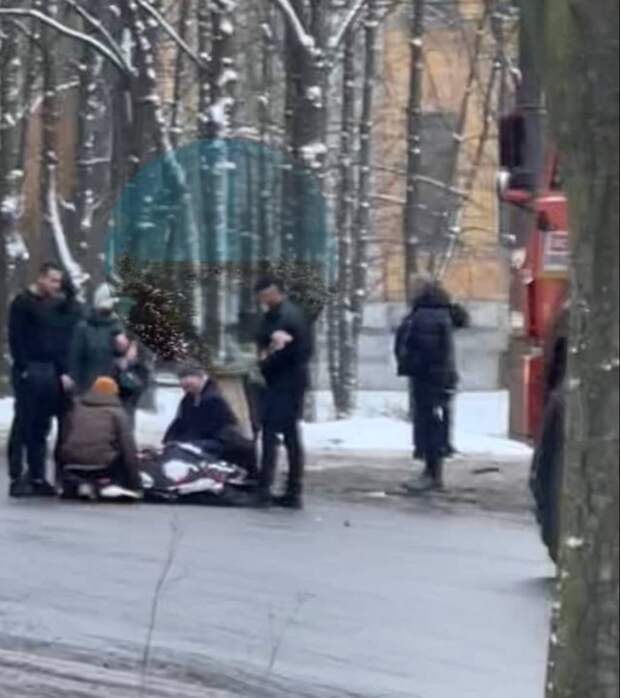 Фото с места ДТП на Гвардейке, в результате которого сбили ребенка