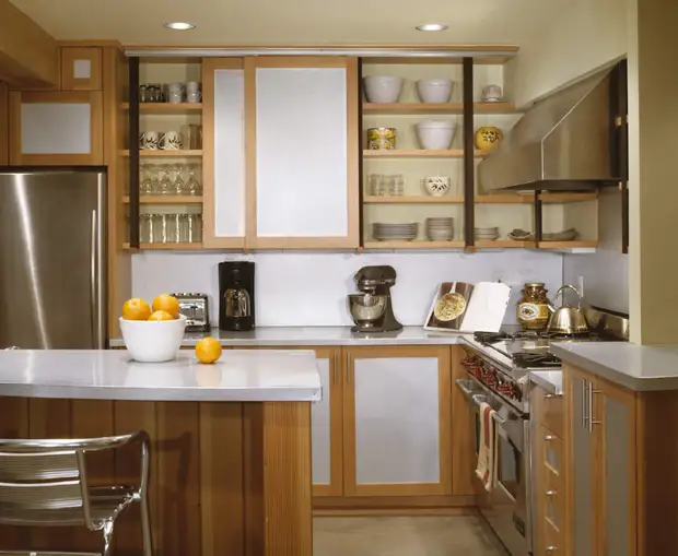Верхний ярус: Что важно учитывать при размещении кухонных шкафов