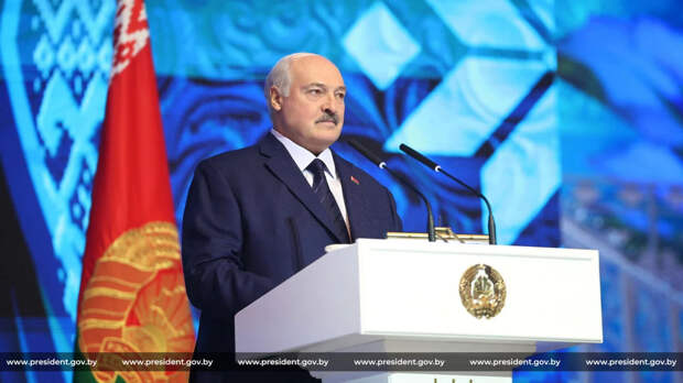 Лукашенко назвал смерть Хаменеи мужественной и мученической