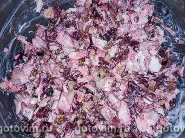 Фотографии рецепта Салат из запеченной курицы со свёклой и грецкими орехами, 05 Салат из запеченной курицы со свёклой и грецкими орехами, Шаг 05