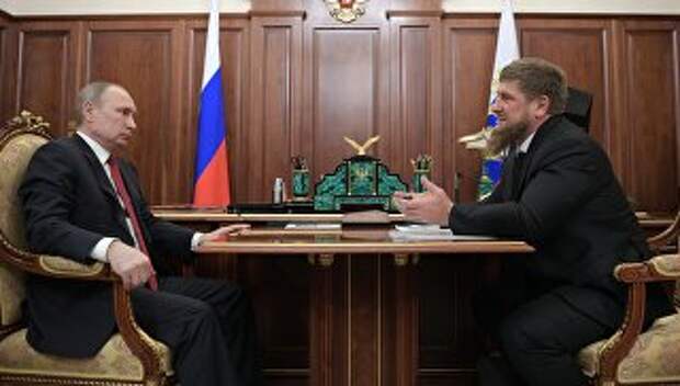 Президент РФ Владимир Путин и глава Чеченской Республики Рамзан Кадыров во время встречи. 19 апреля 2017