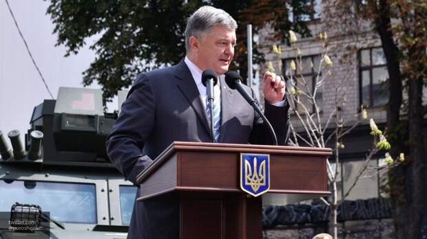 Порошенко заявил о "перехвате" украинскими специалистами данных российских военных спутников