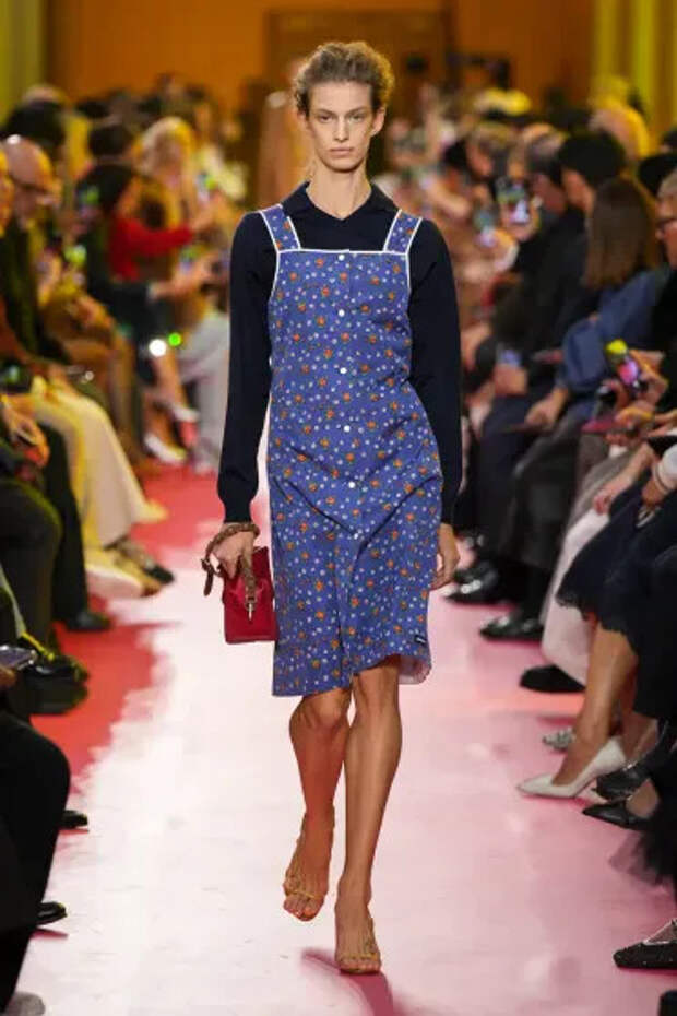 Пелагея Нецветаева-Долгалёва на показе Miu Miu весна-лето — 2026