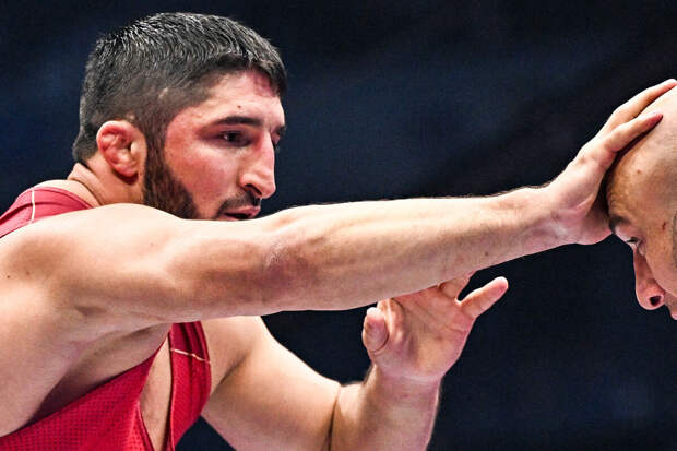Садулаев завоевал золото чемпионата Европы по вольной борьбе впервые с 2020 года